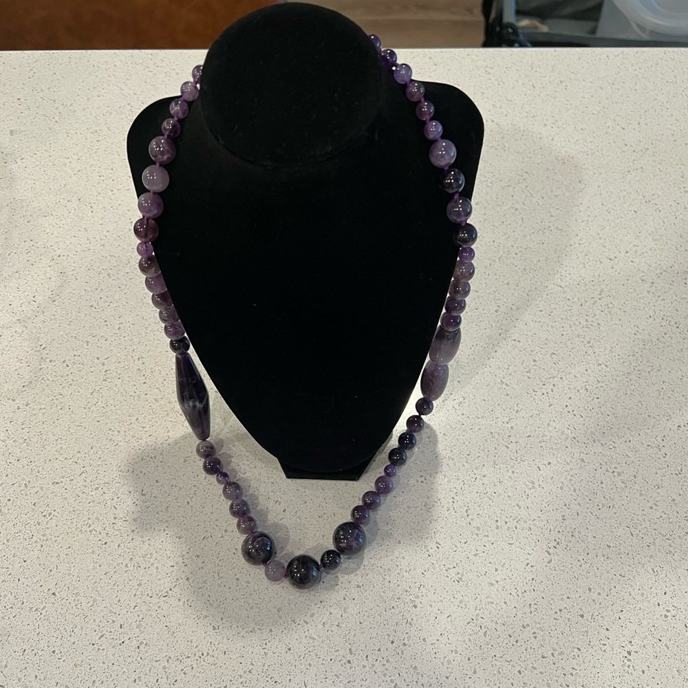 NIB- beaded gemstone necklace